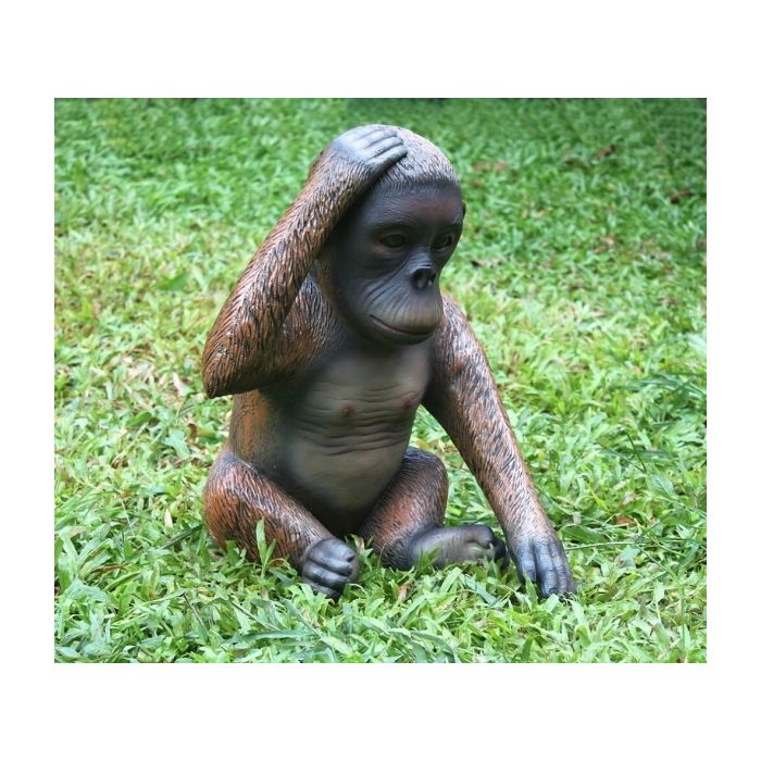 BabyOrangutan lebensgroß Dekorationsfigur