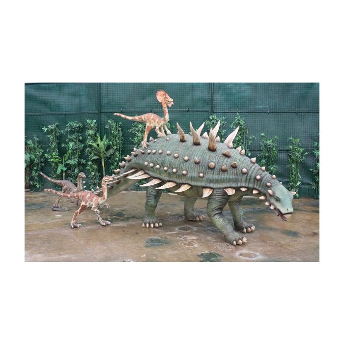 Dinosaurier Gastonia mit kleinen Raptors lebensgroß Deko- & Werbefigur