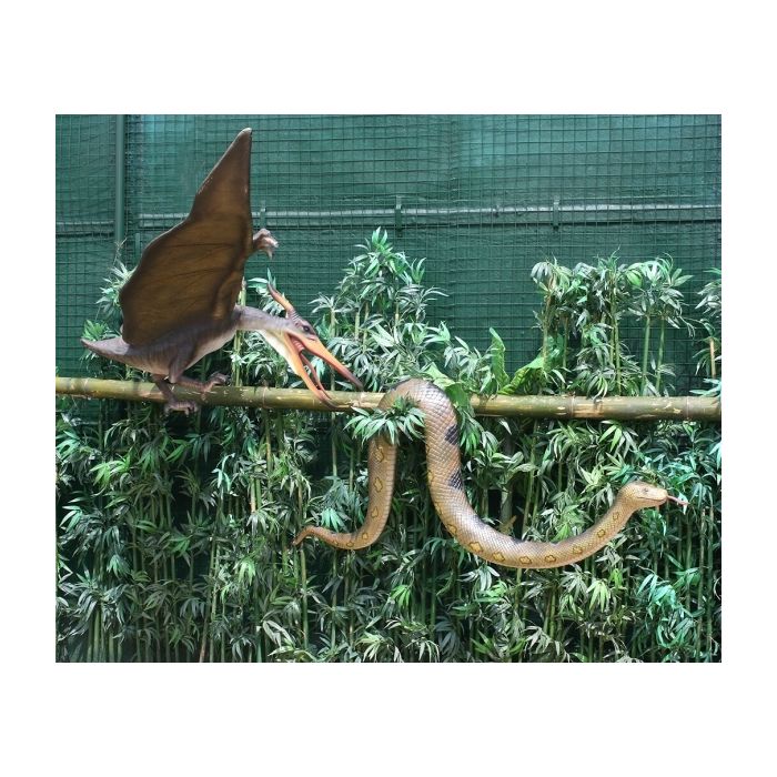 Dinosaurier Pteranodon mit Anakonda lebensgroß Deko- & Werbefigur