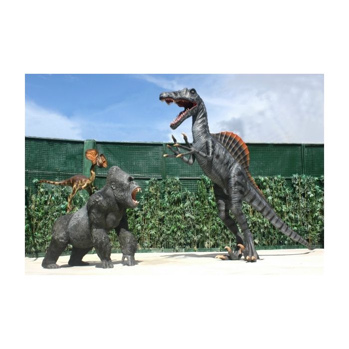 Dinosaurier Spinosaurus greift Gorilla und Raptor an lebensgroß Deko- & Werbefigur