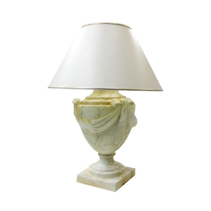 Lampe Beige lebensgroß Beleuchtung