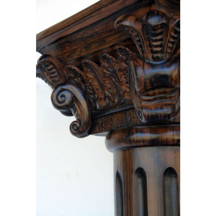 Große Säule in dunkler Holzoptik lebensgroß Säule