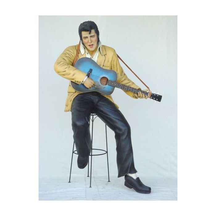 Elvisdouble mit Gitarre auf Hocker lebensgroß Deko- & Werbefigur