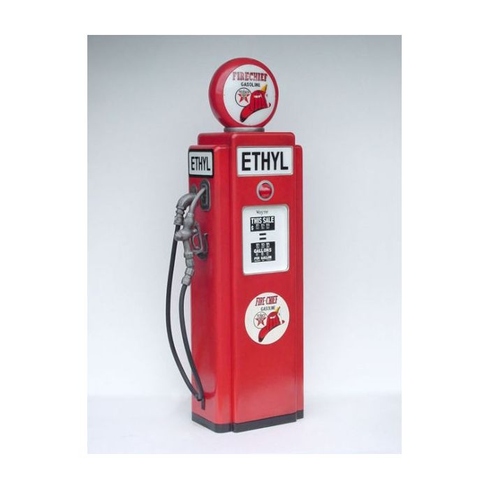 Ethyl Tankstelle als Schrank lebensgroß Aufbewahrung