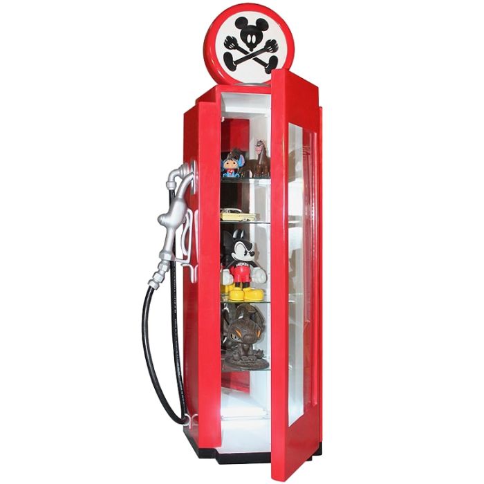 Retro Zapfsäule Rot als Vitrine verkleinert Aufbewahrung