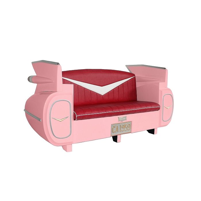 Sofa Cadillac Rosa mit rotem Polster lebensgroß Sitzmöglichkeit