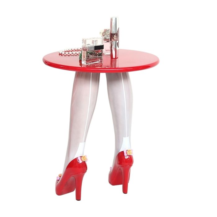 Rote Highheels Tisch lebensgroß Tisch