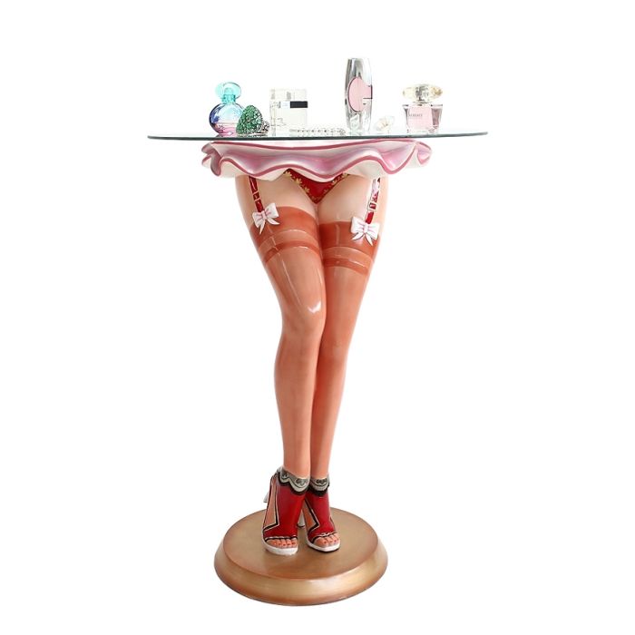 Sexy Frauenbeine mit braunen Strümpfen Tisch mit Glasplatte lebensgroß Tisch