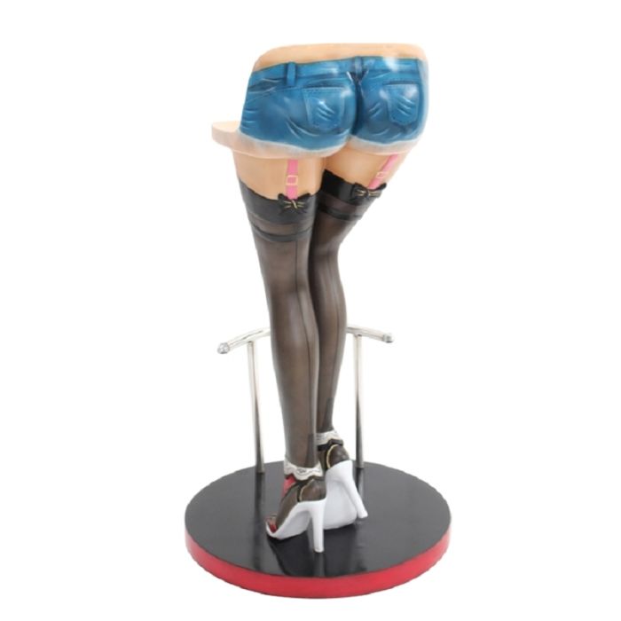 Sexy Frauenbeine Schwarz mit Jeans Shorts Barhocker lebensgroß Sitzmöglichkeit