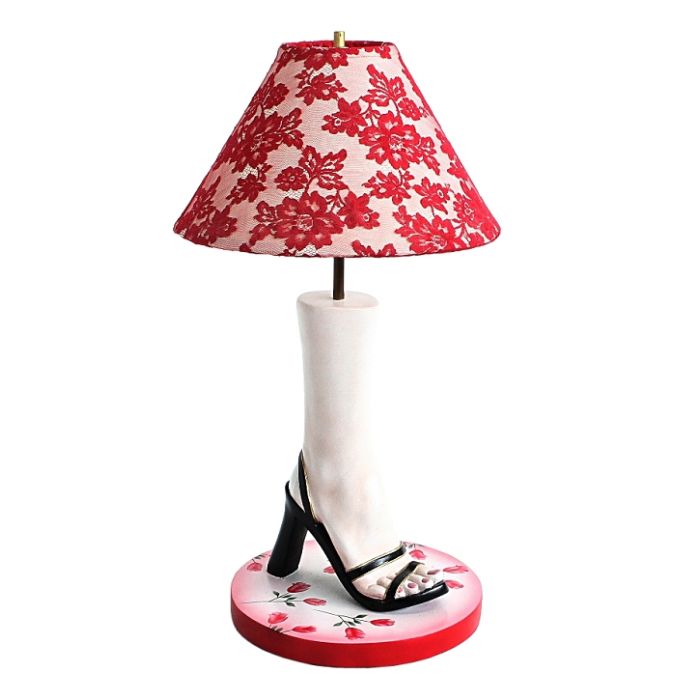 Fußlampe lebensgroß Beleuchtung