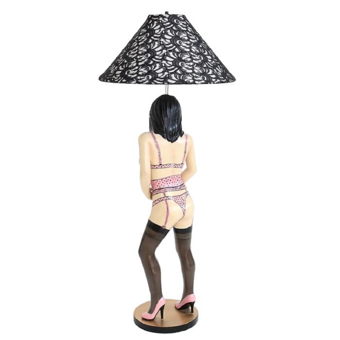 Unterwäschemodel Lampe mit schwarzem Lampenschirm verkleinert Beleuchtung