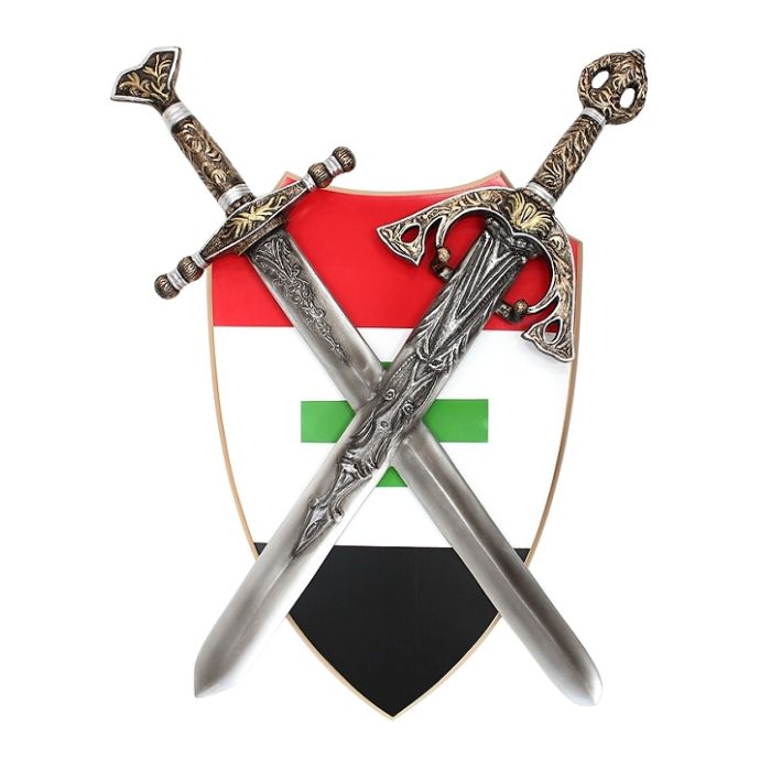 Schild Rot Weiß Schwarz mit grünem Kreuz und Schwertern davor lebensgroß Diverse Dekoelemente