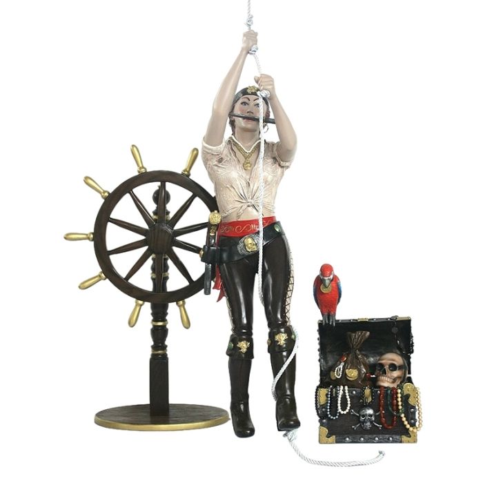 Piratenfrau kletternd, Steuer und Schatztruhe lebensgroß Deko- & Werbefigur