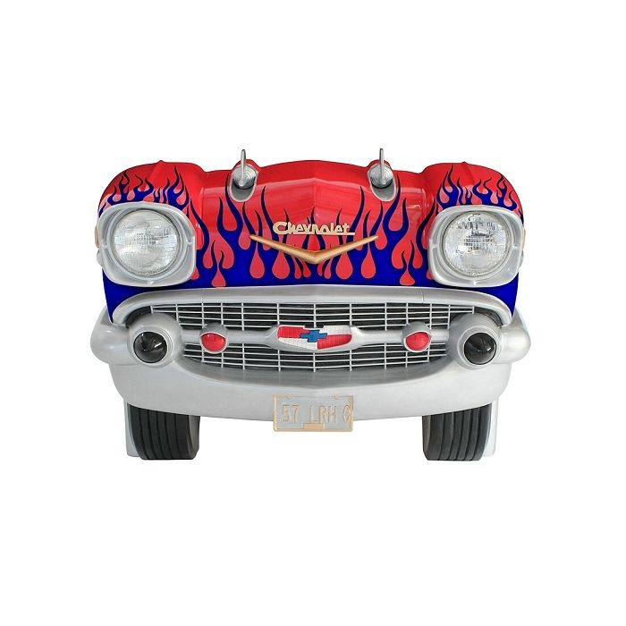Sitzbank Chevy Rot mit blauen Flammen und schwarzem Polster lebensgroß Sitzmöglichkeit