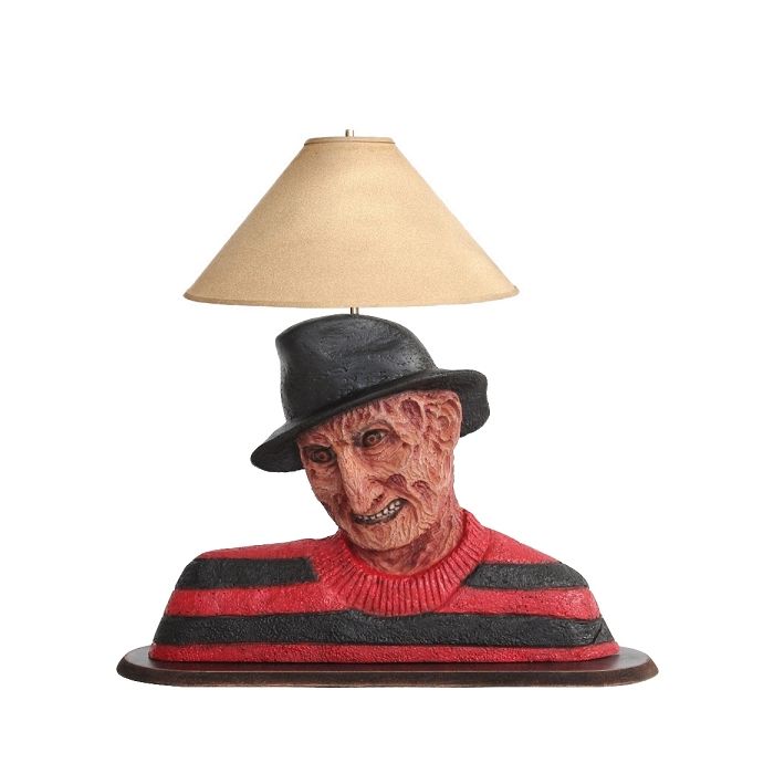 Monster Freddy Krüger Lampe lebensgroß Beleuchtung