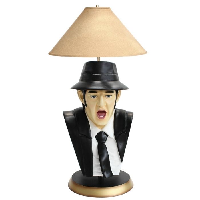 Jake Blue Lampe lebensgroß Beleuchtung
