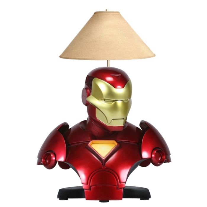 Iron Man Lampe lebensgroß Beleuchtung