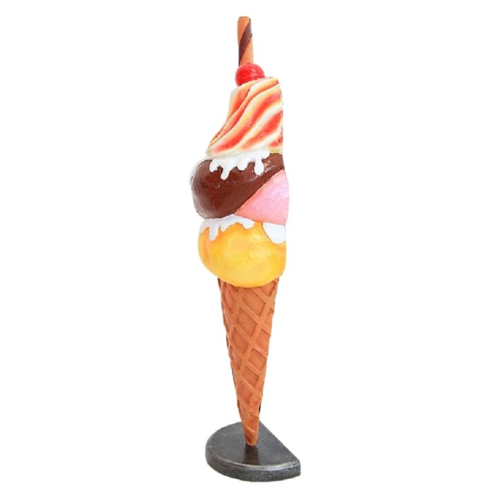 Halbes Eis mit Röhrchen groß vergrößert Dekorationsfigur