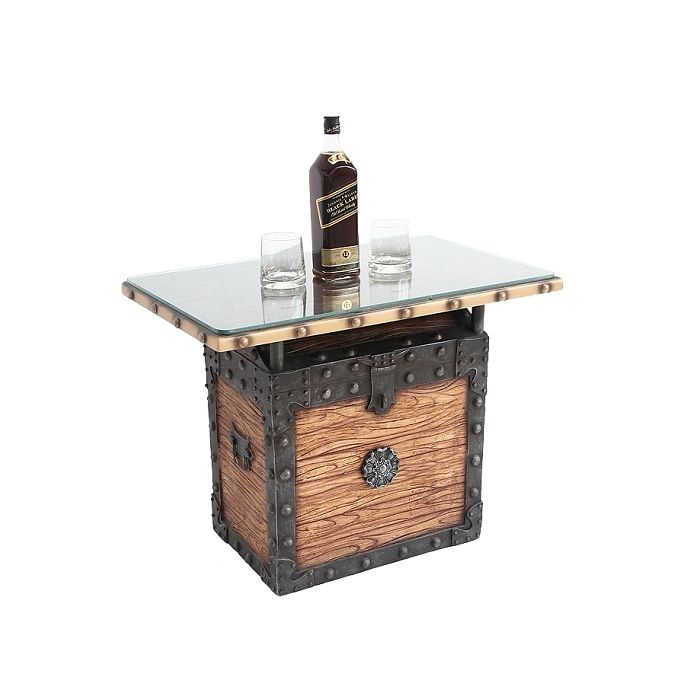 Schatztruhe Tisch hell mit Holz und Glasplatte lebensgroß Tisch