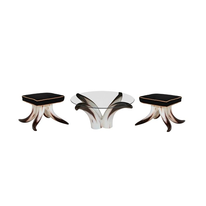 Stierhorntisch mit Glasplatte und Stierhornhocker lebensgroß Sitzmöglichkeit, Tisch