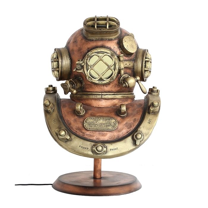 Taucherhelm groß Lampe auf Ständer  lebensgroß Beleuchtung