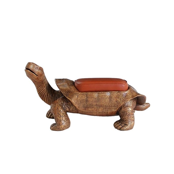 Schildkröte Gold Hocker mit braunem Polster lebensgroß Sitzmöglichkeit
