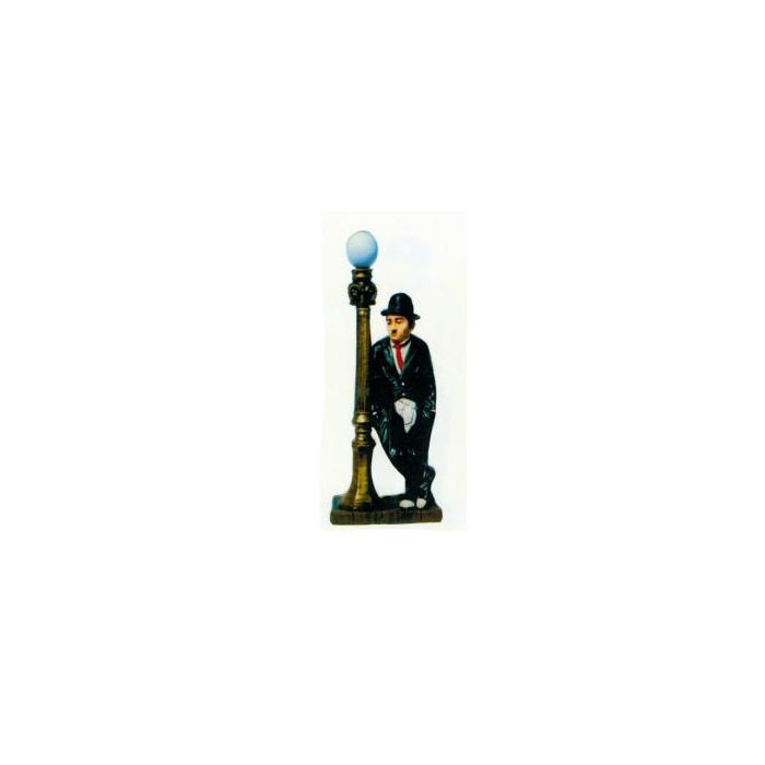 Charlie Chaplin anlehnend an Laterne verkleinert Dekorationsfigur
