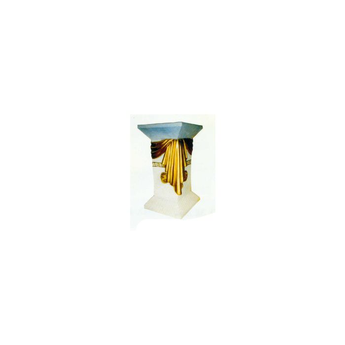 kleine Säule mit goldenem Tuch lebensgroß Säule