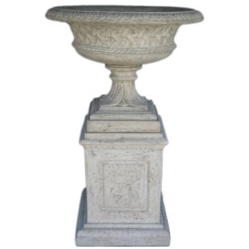Eastwell Urne auf Säule lebensgroß