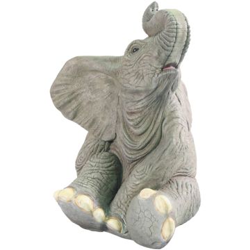 sitzender Elefant lebensgroß