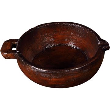 Altes Tonschälchen lebensgroß