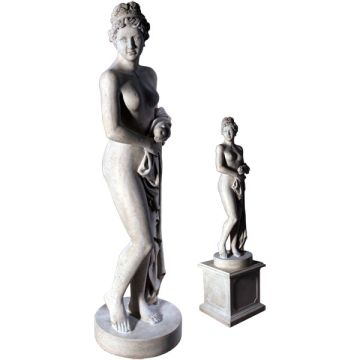 Venus mit Apfel in der Hand lebensgroß