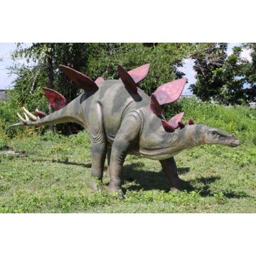 Stegosaurus lebensgroß