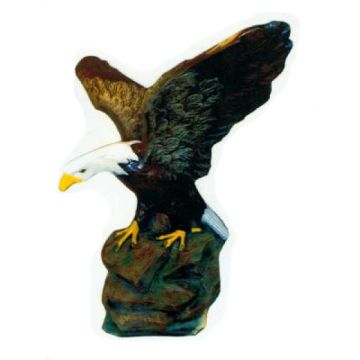 sitzender amerikanischer Weißkopfseeadler lebensgroß