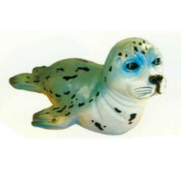 kleine schwimmende Seerobbe lebensgroß