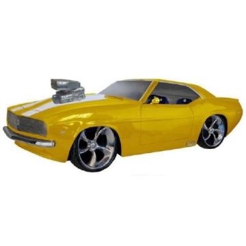 Musclecar in gelb für die Wand verkleinert