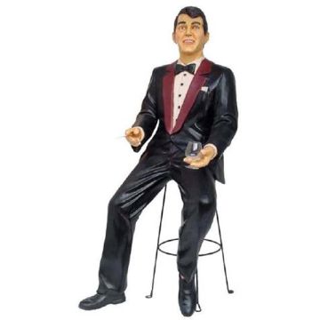 großes *Dean Martin* Double auf Hocker lebensgroß