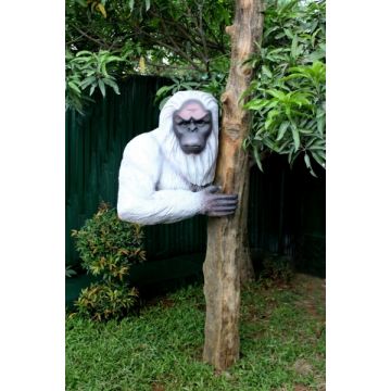 Big Foot Oberkörper lebensgroß
