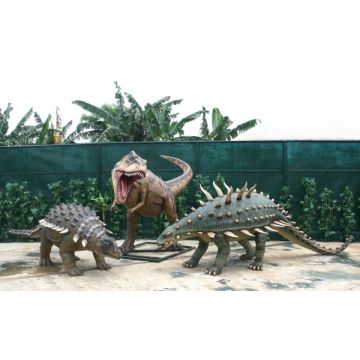 Dinosaurier Tyrannosaurus, Edmontonia und Gastonia lebensgroß