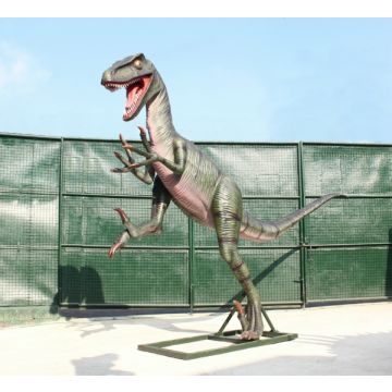 Dinosaurier Tyrannosaurus Angriffsstellung lebensgroß