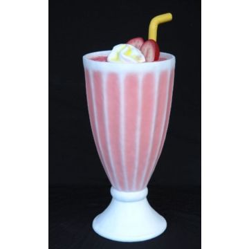 Milchshake Erdbeere übergroß XXL