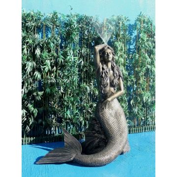 Meerjungfrau Fontäne in Bronze lebensgroß