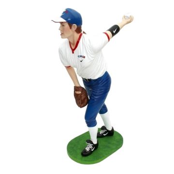 Softballspielerin lebensgroß