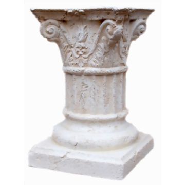 Säule mit Schneckenkapitell lebensgroß