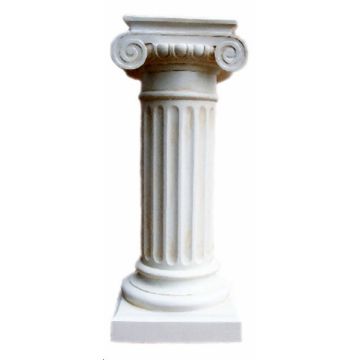 Säule mit Schneckenkapitell lebensgroß