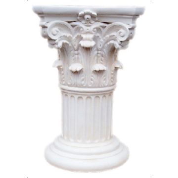 Säule mit Schneckenkapitell lebensgroß