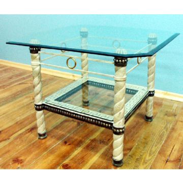 Tisch mit Glasplatten keine Angabe