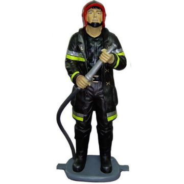 Feuerwehrmann deutsch lebensgroß