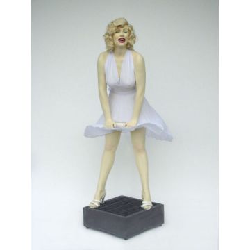 Marilyn Monroe Double über Gebläse lebensgroß