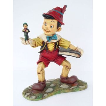 Pinocchio stehend lebensgroß